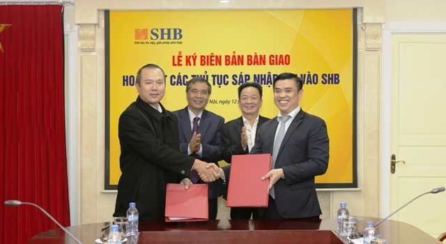 Tổ chức lễ ký kết sát nhập